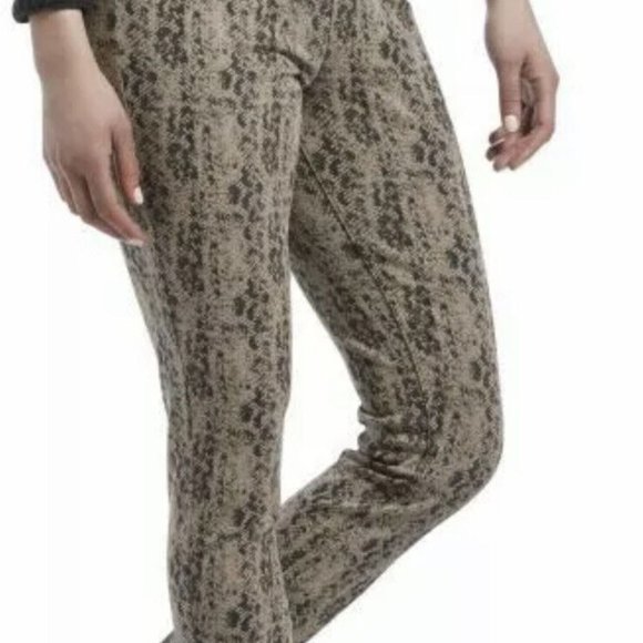 HUE Leggings High Waist Ultra Soft Denim Python Print - Picture 6 of 6